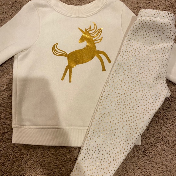 NEW Cream Sweater with Gold Unicorn & Fleece pants - Picture 7 of 16